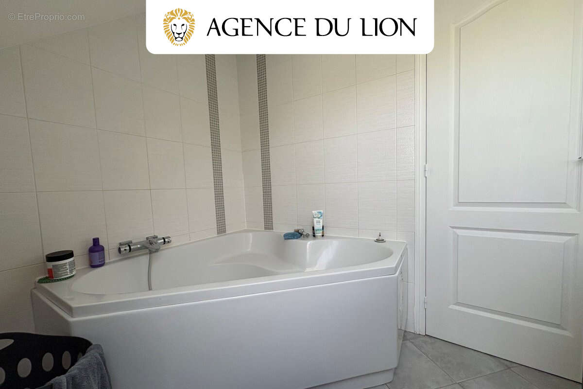 Maison 6 pièces 4 chambres sous sol total - photo 13