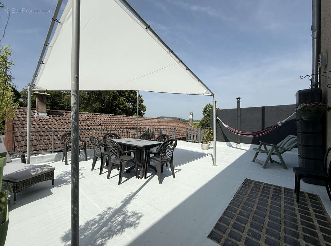 Maison à VRECOURT
