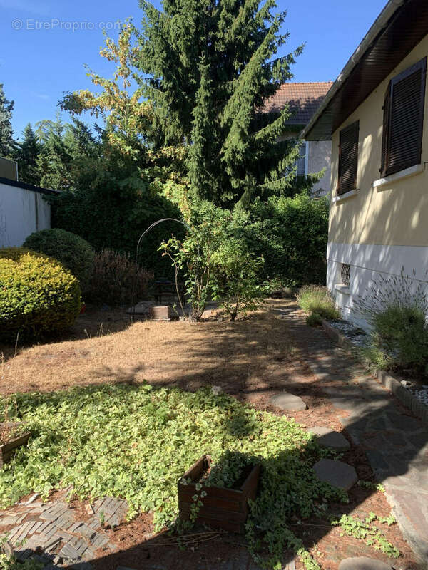Maison Livry Gargan 4 pièce(s) 80 m2 quartier Jacob - photo 2