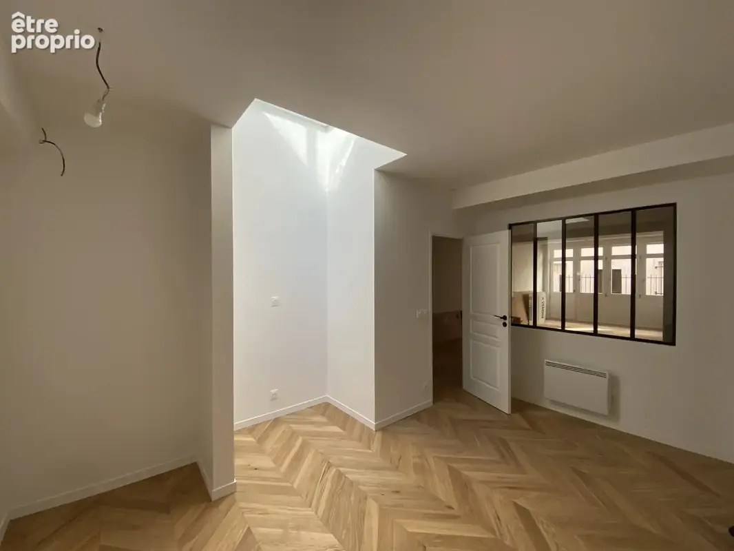 Paris XVIIIᵉ – Appartement 2 pièces 55 m² - photo 4