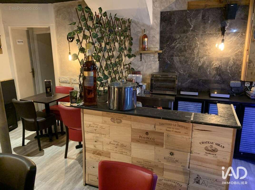 Photo 9 - Commerce à SENS