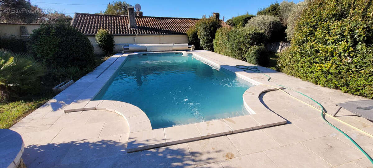 Maison Les Angles 6 pièce(s) 150 m2 avec piscine - photo 4