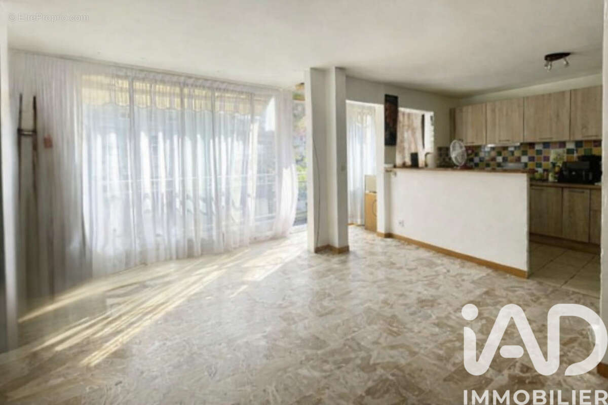 Photo 3 - Appartement à HYERES
