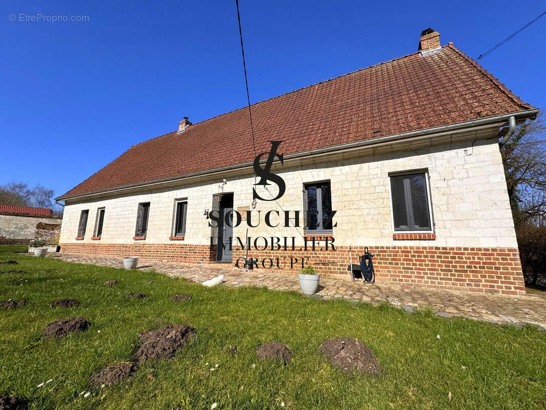 Maison à BERLES-MONCHEL