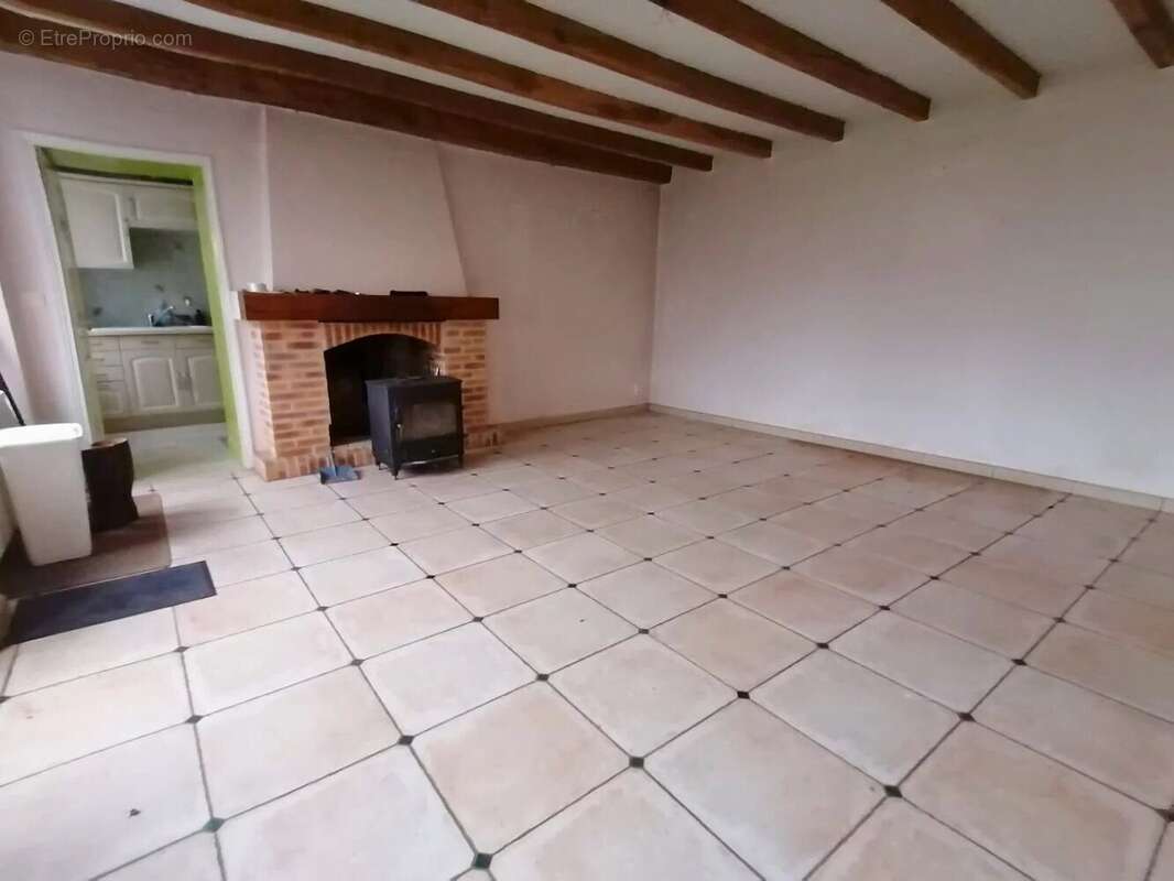Maison à DARNAC