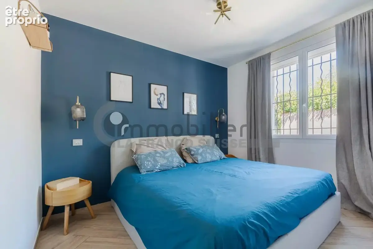 Appartement de 118m² avec piscine privative, terrasse, jardin et stationnements - photo 15