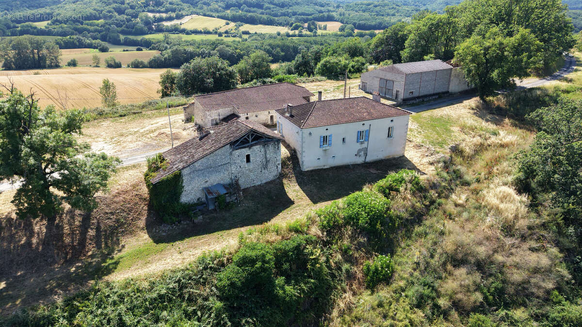 Maison à HAUTEFAGE-LA-TOUR