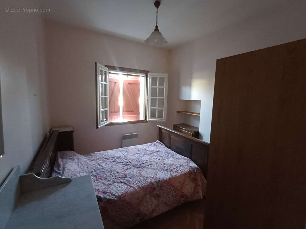 Maison à SAINT-ETIENNE-D'ORTHE