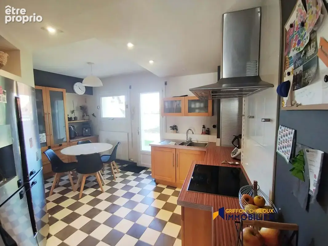 Maison  Jallais 8 pièce(s) 224 m2 - photo 6
