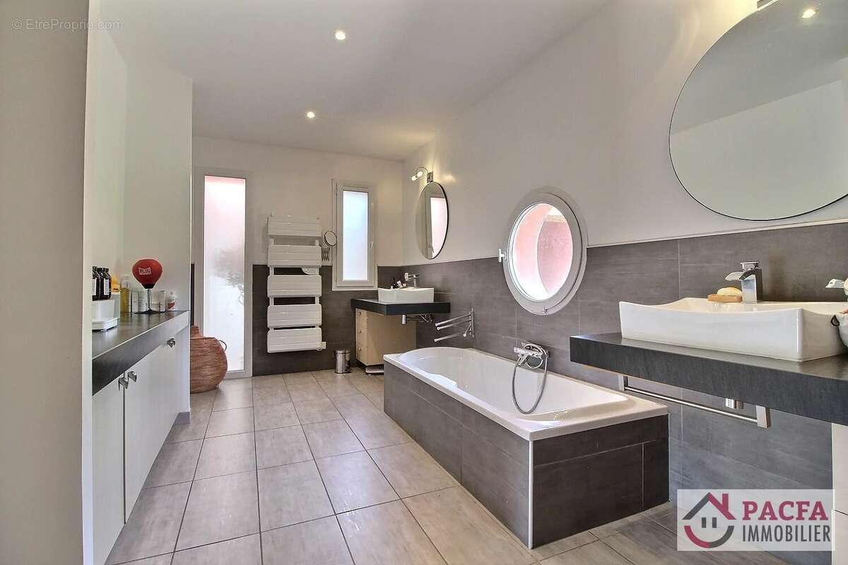 Maison à CAMBOUNET-SUR-LE-SOR