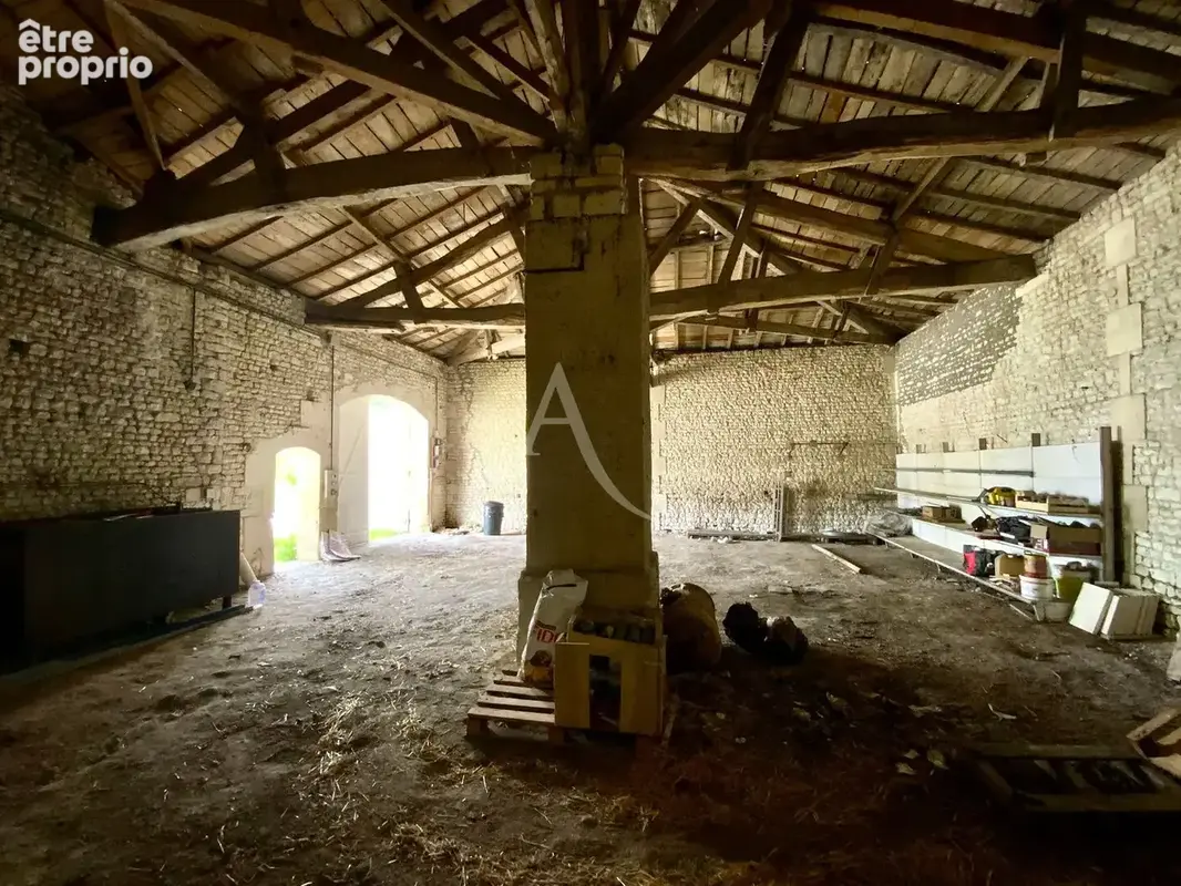Maison Salles D'Angles 4 chambres 1400 m2 - photo 15