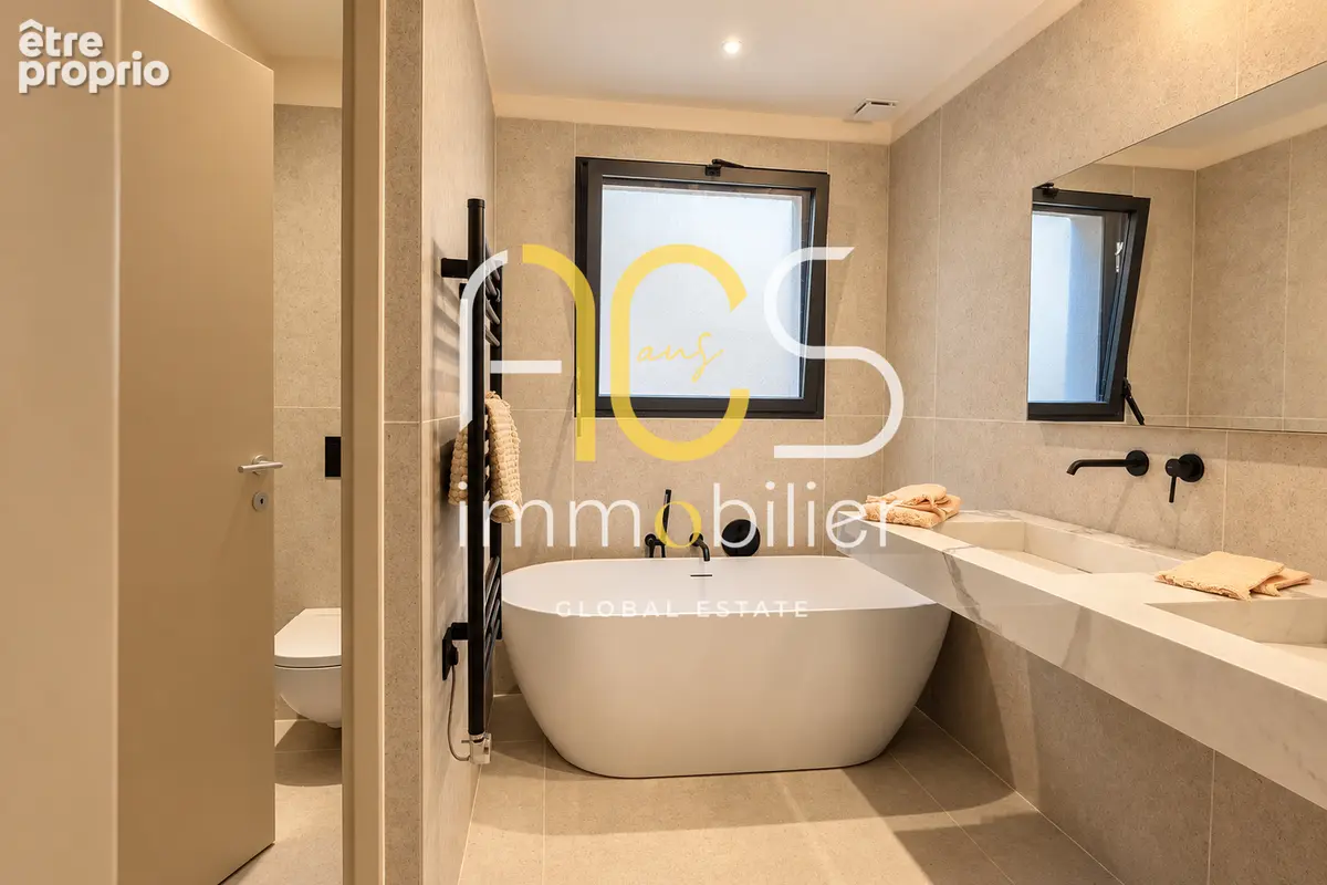 GRIMAUD - Villa vue mer, 5 chambres et piscine - photo 12