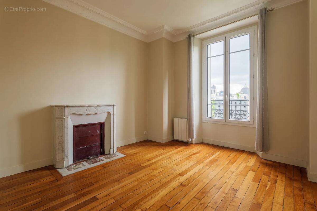 Appartement à LE RAINCY