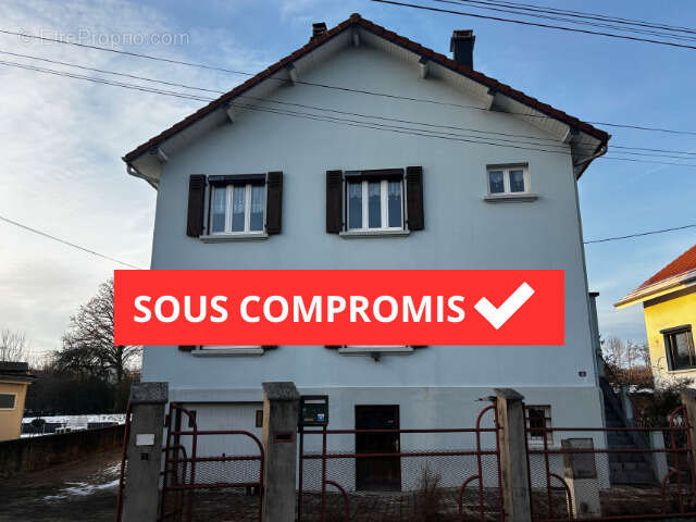 Maison à VIEUX-CHARMONT