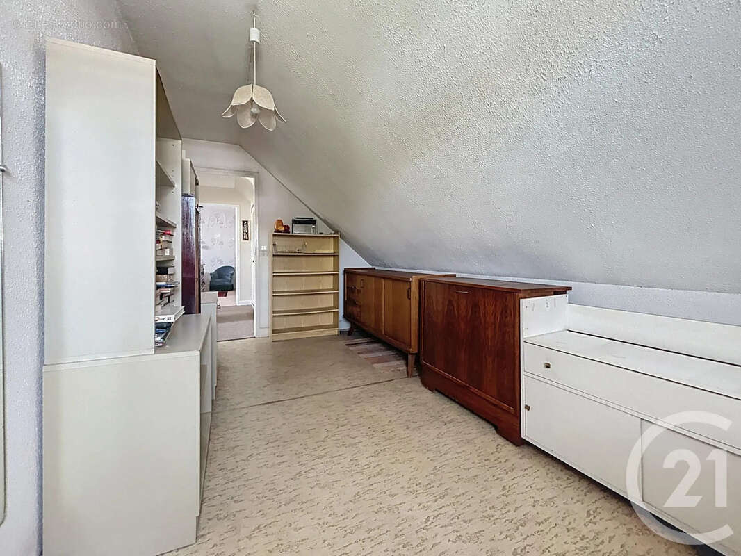 Maison à LE MEE-SUR-SEINE