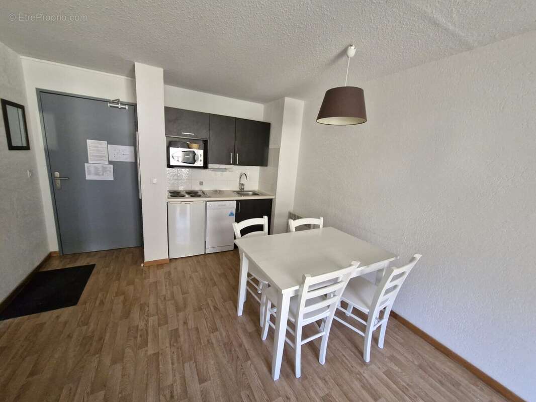 Appartement à BESSE-ET-SAINT-ANASTAISE