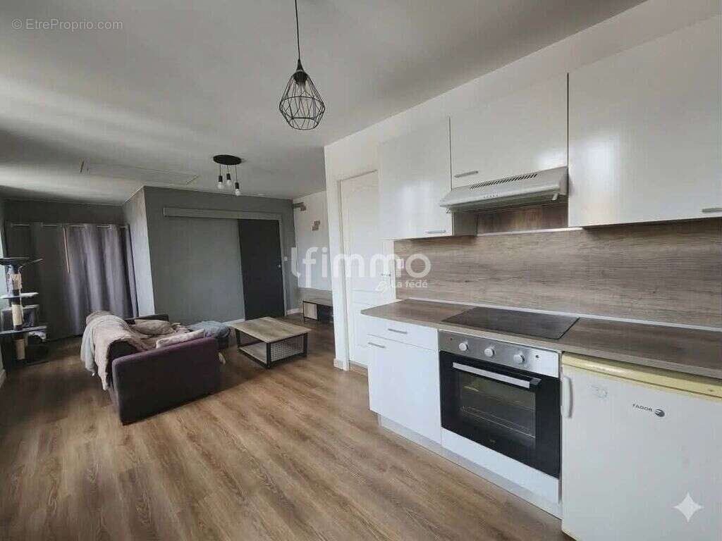 Immeuble rénové – Centre-ville à pied – Rentabilité 7 % - photo 2