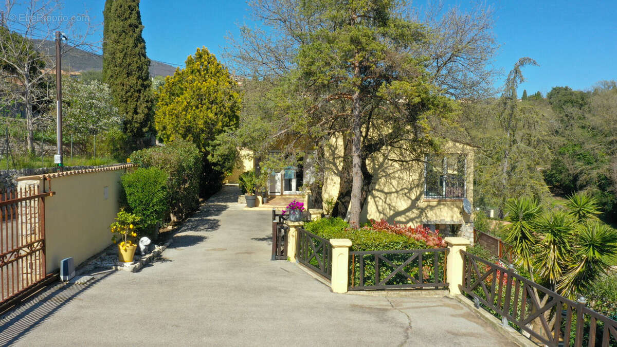 Maison à GRASSE