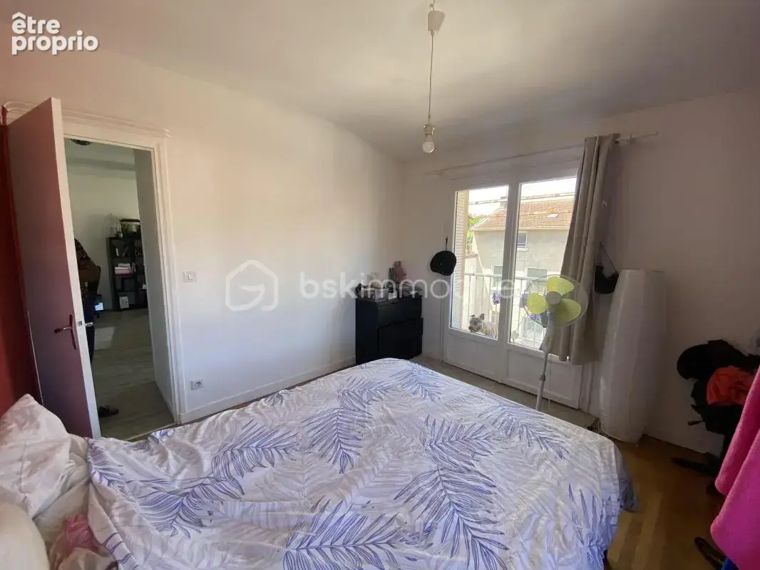 Investisseur: t2 avec balcon , parking loue au cœur du bourg dans petite copropriété - photo 7