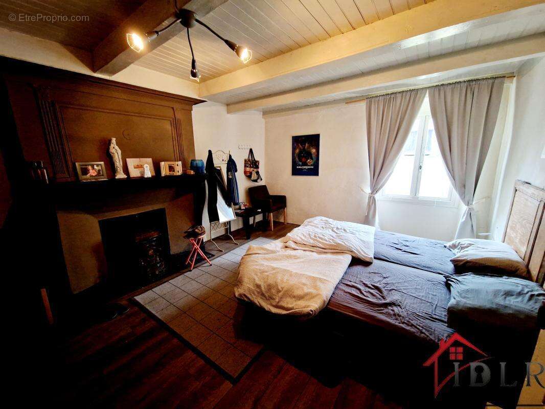 Maison à TERRE-NATALE