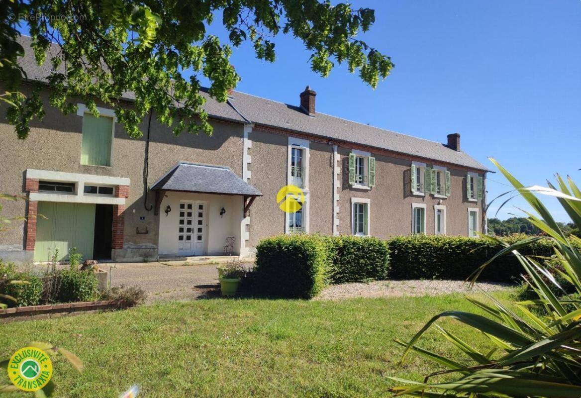Maison à SAINT-MARTIN-D'AUXIGNY