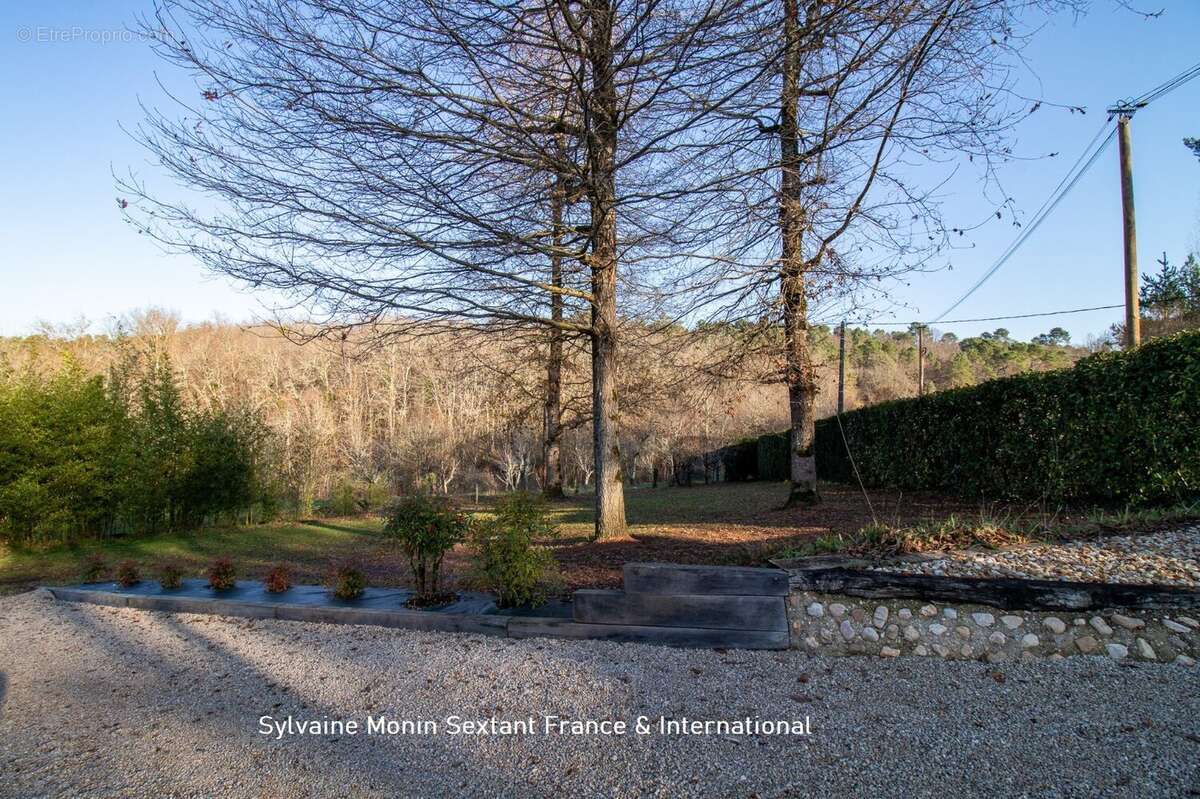 Maison à SARLIAC-SUR-L'ISLE