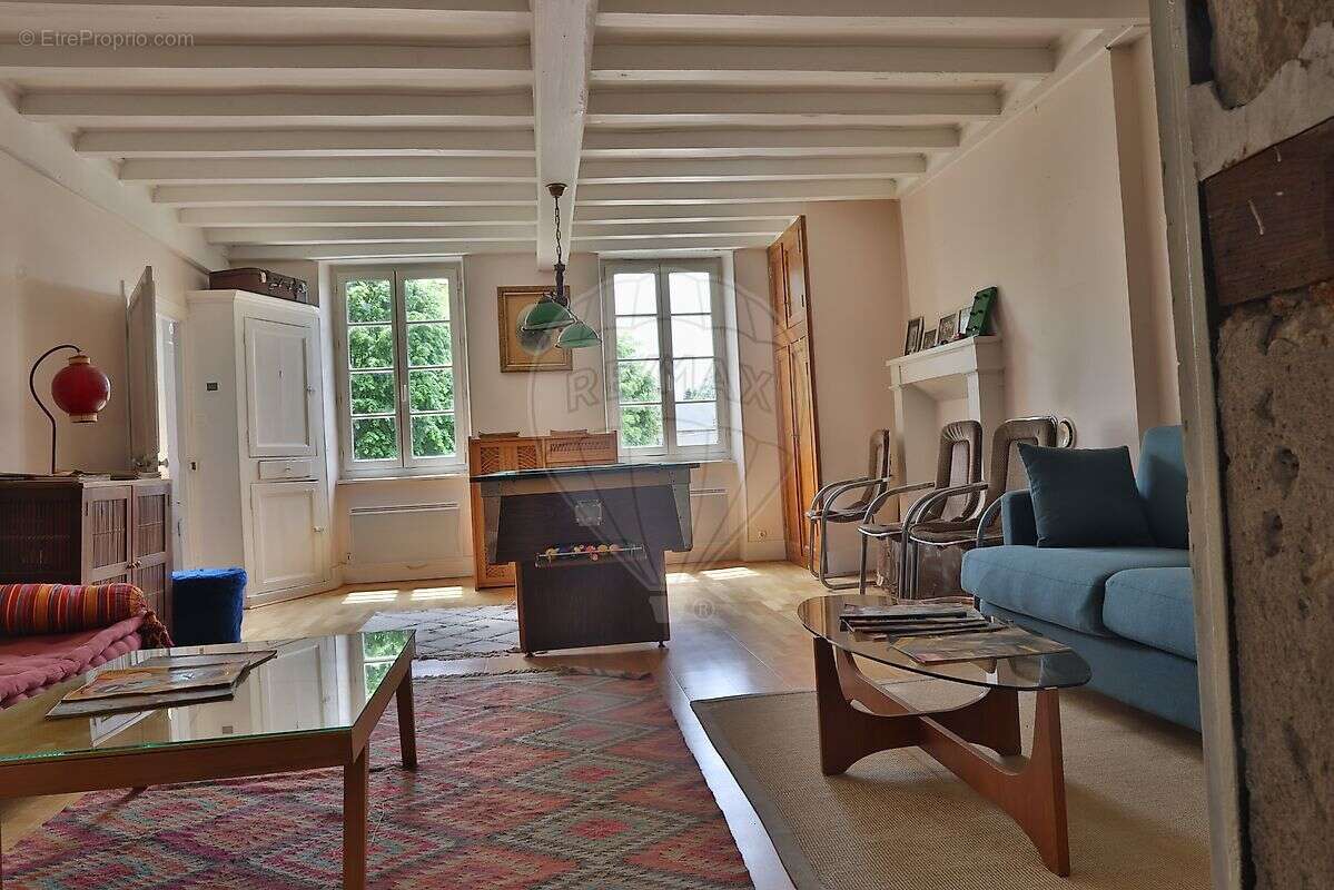 Maison à BEAUMONT-LA-FERRIERE