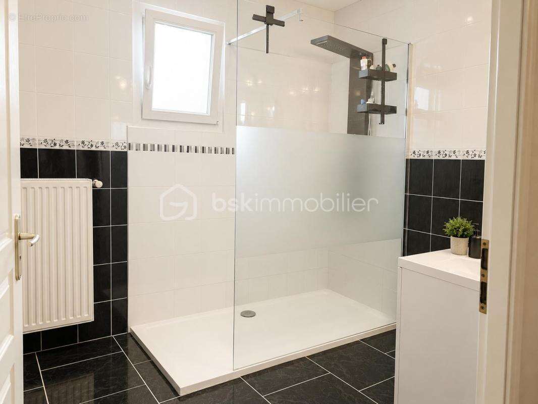 Un cadre de vie paisible pour une maison pensée pour la famille - photo 13