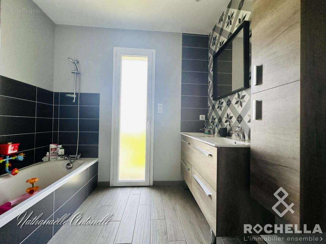 Maison à LES NOUILLERS