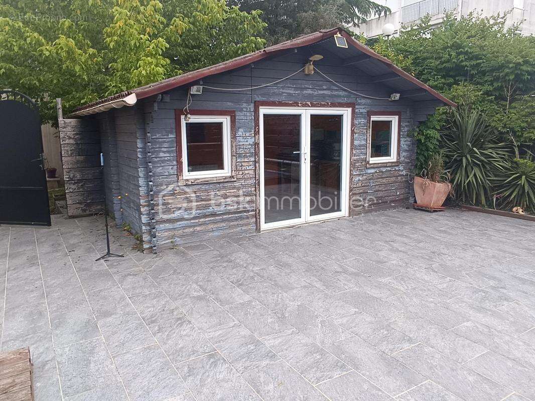 Coup de cœur assuré ! Maison familiale de 135 m² avec piscine et véranda sur un terrain de 667 m² - photo 10
