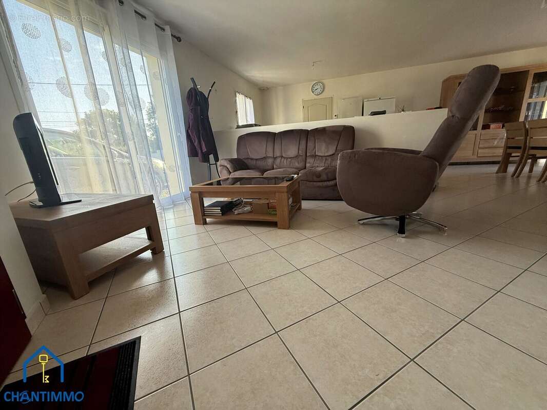 Maison à LA CAILLERE-SAINT-HILAIRE