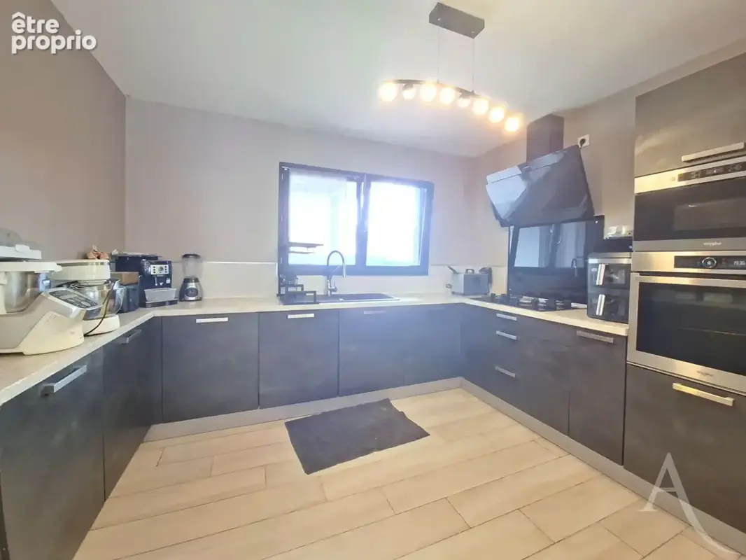 Baixas, Villa composée de 5 chambres, avec garage et piscine - photo 6