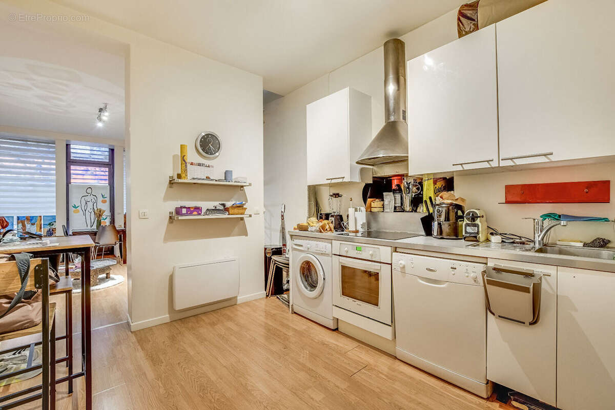 Appartement à PARIS-10E