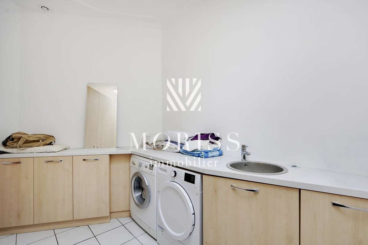 Appartement à PARIS-10E