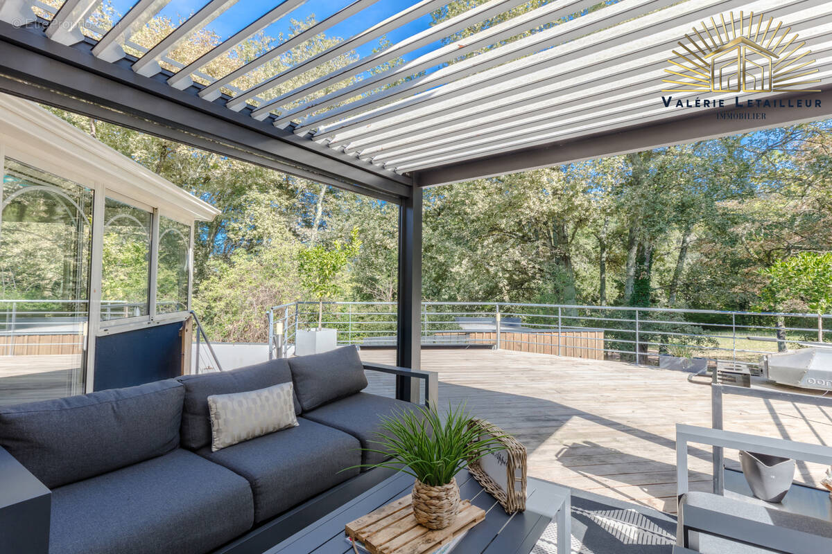 Maison à SALLEBOEUF