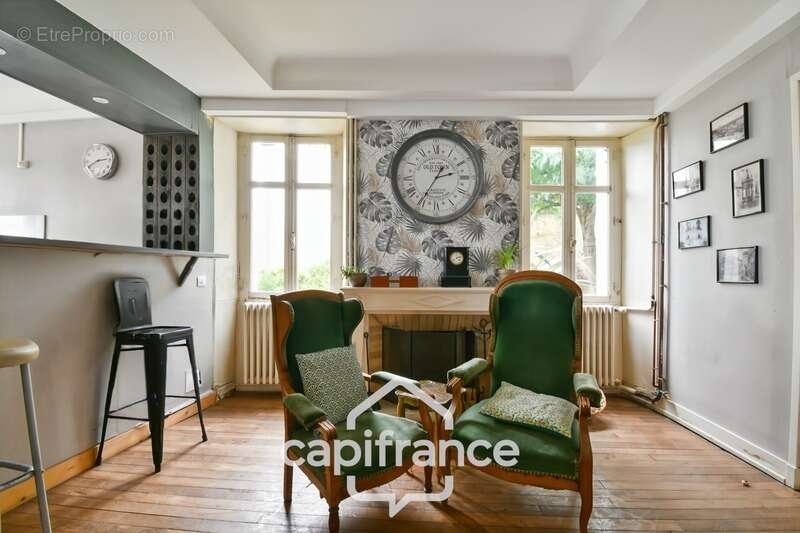 Maison à SAINT-JEAN-D&#039;ANGELY