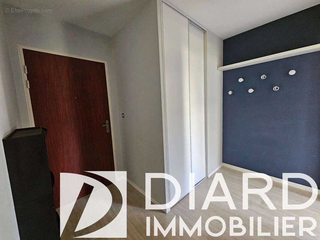 Appartement 3 pièces à vendre à Vitré - 65 m², 1er étage, bon état - photo 9