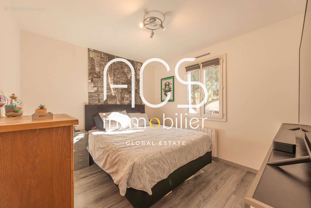 Maison à CHATEAUNEUF-LES-MARTIGUES