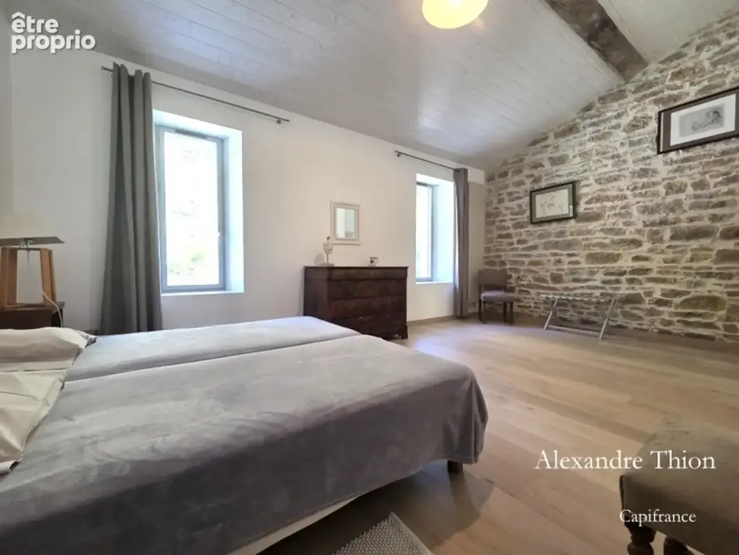 Maison à vendre 12 pièces SAINT SORLIN EN BUGEY (01) - photo 7