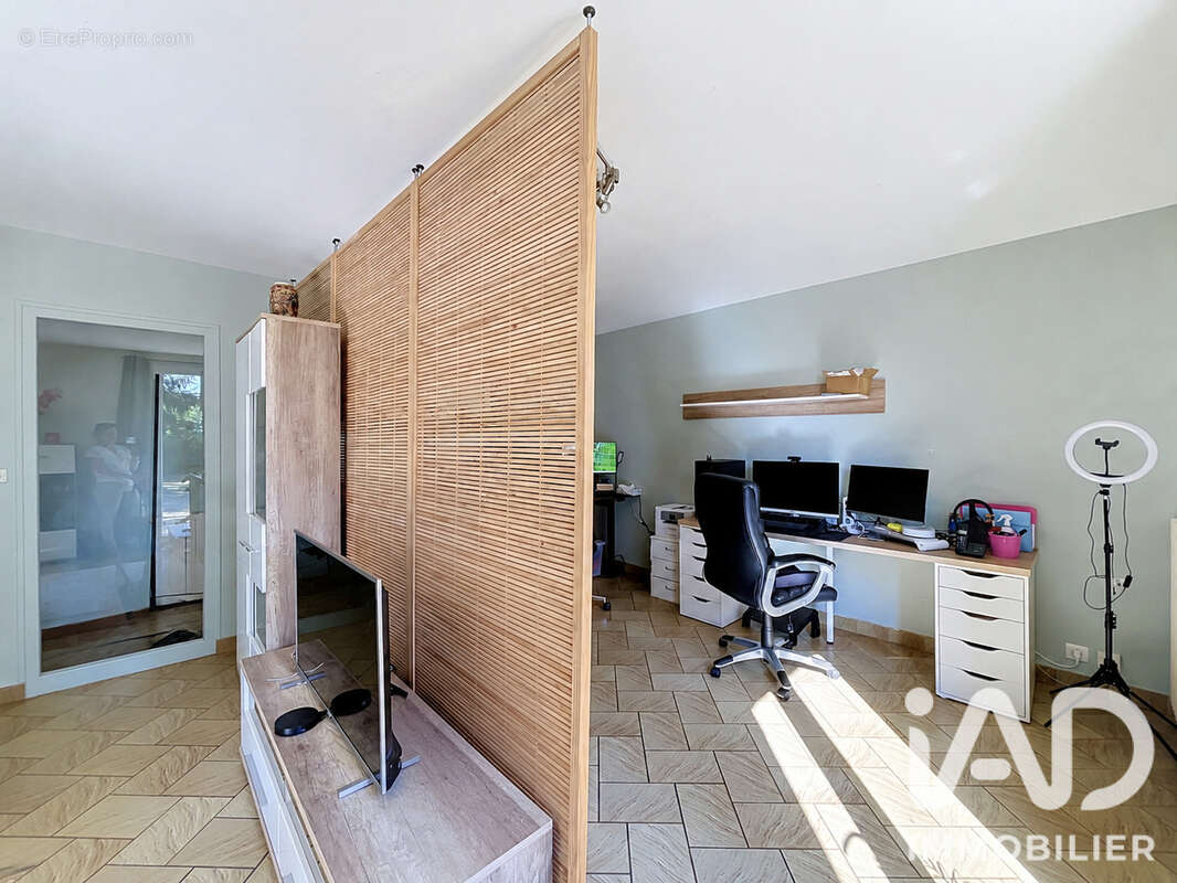 Maison 124 m² à Scille  - photo 8