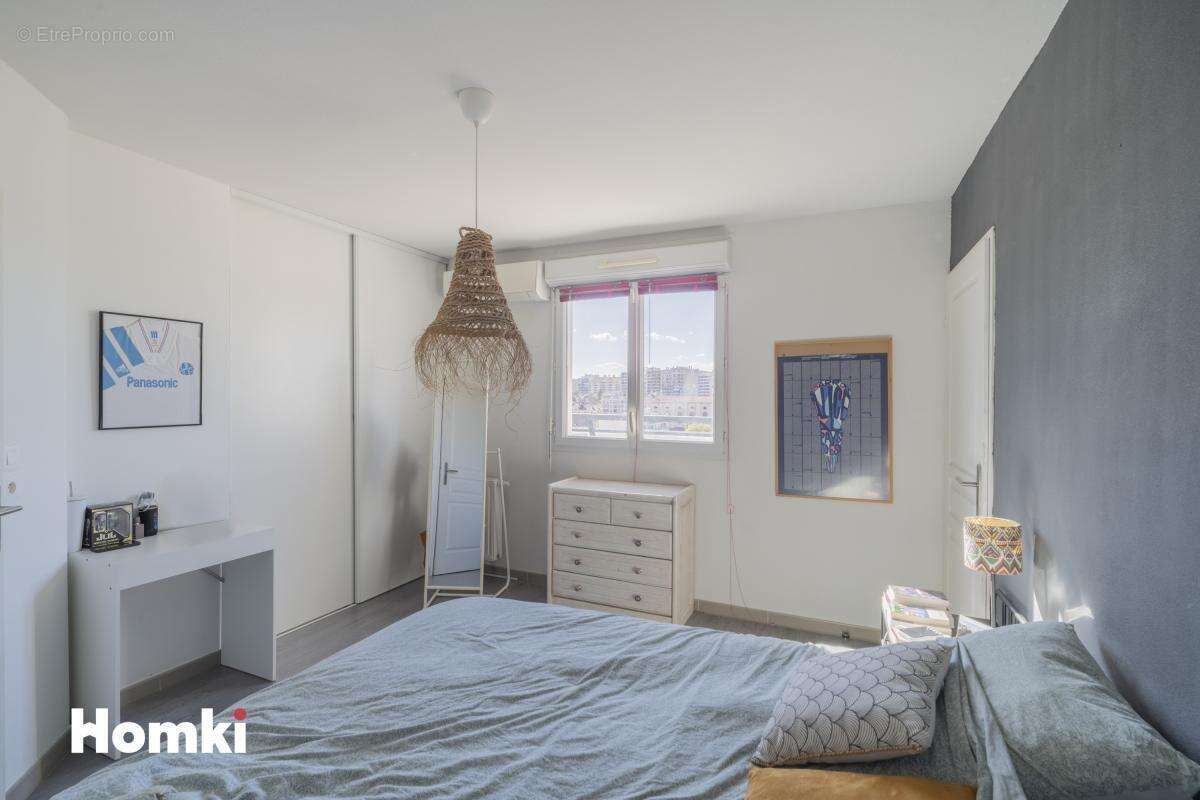 Appartement à MARSEILLE-4E