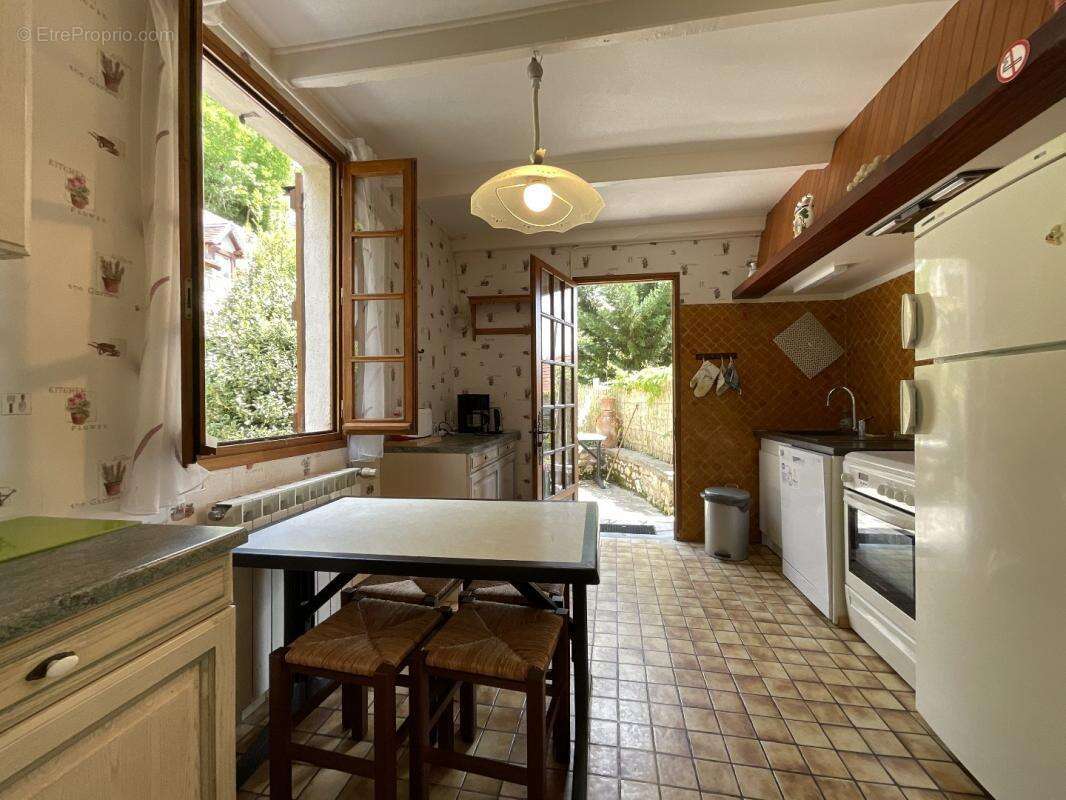 Maison à SAINT-MARTIN-LABOUVAL