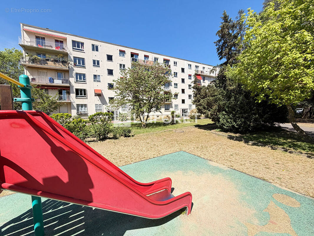 Appartement à RUEIL-MALMAISON