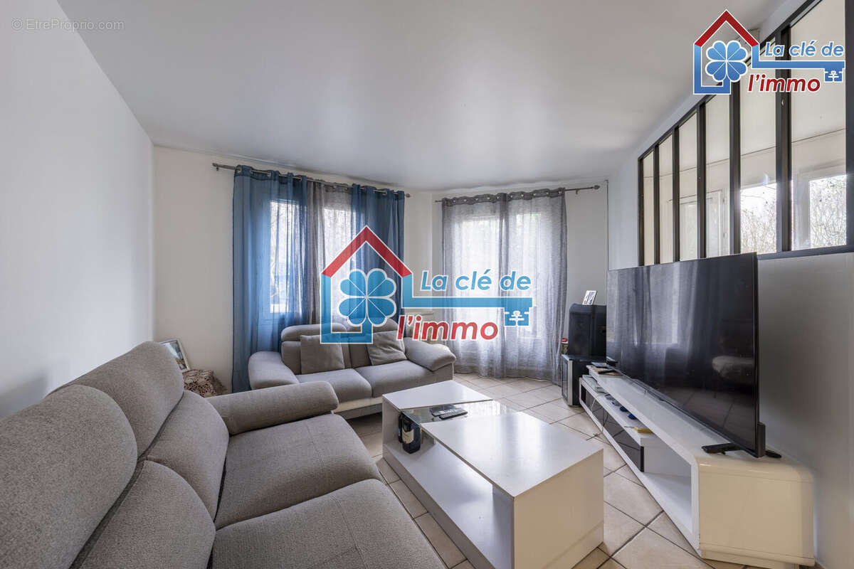 Appartement 84 m² à Le Mee-Sur-Seine  - photo 2