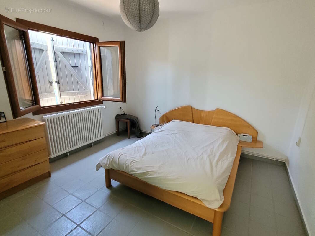 Maison à SAINT-CHINIAN