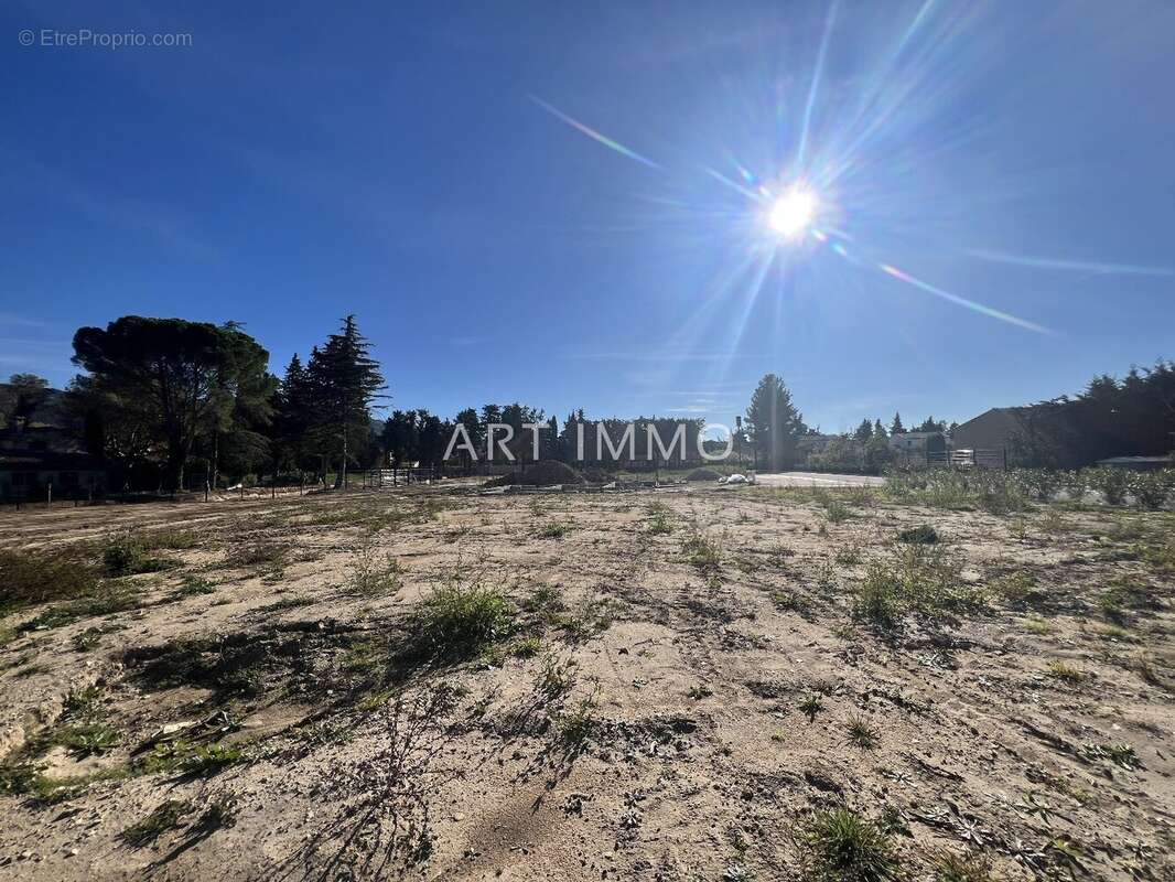 Terrain à CHEVAL-BLANC