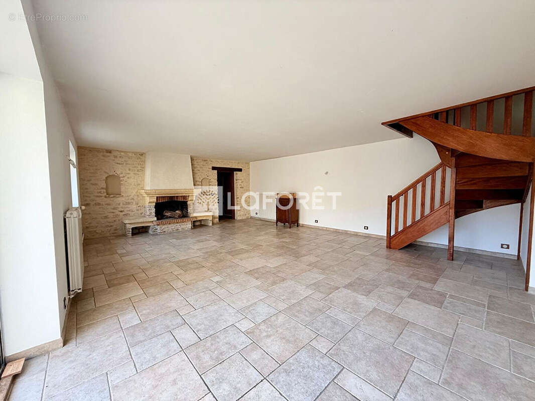 Maison à MILLY-LA-FORET