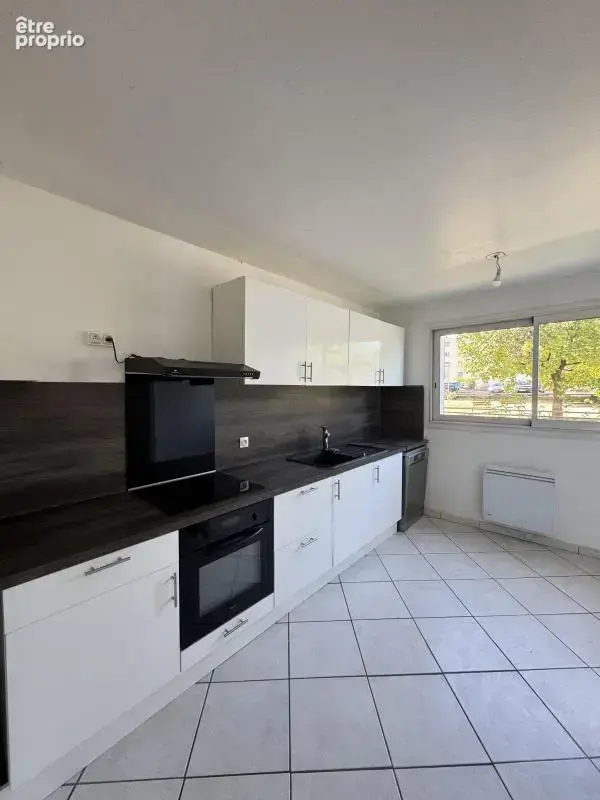 Appartement 4 pièces Saint Priest - 179000 € - photo 6