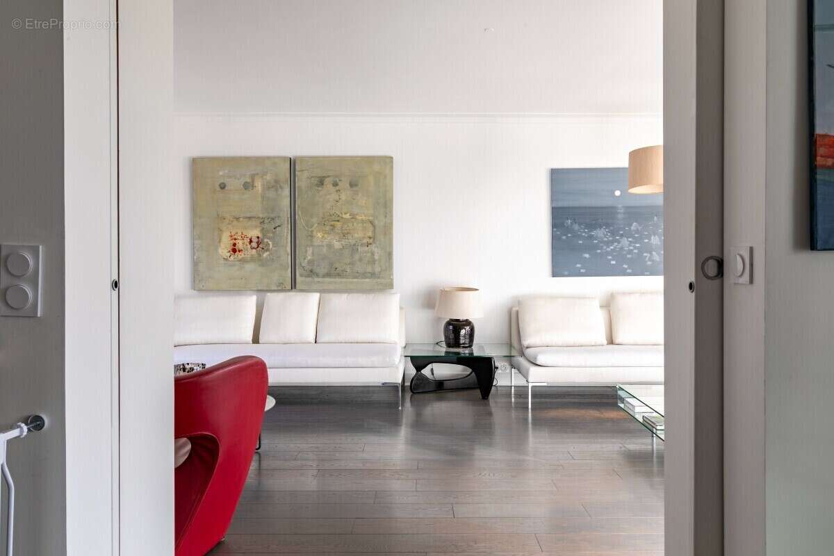Maison de 186 m2 centre ville  /4 chambres / séjour de 68 m2 - photo 9