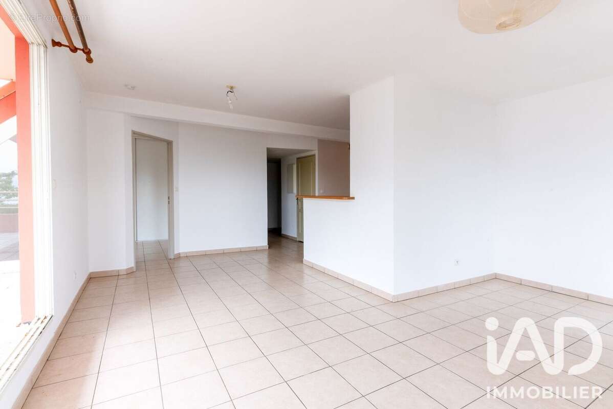 Appartement 46 m² à Saint-Denis  - photo 3